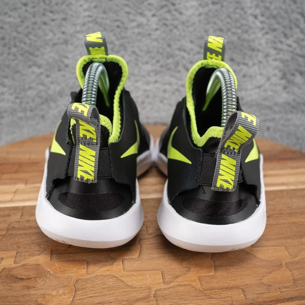 Nike Flex Runner Youth Athletic Shoes 5 Y Black Grey Volt AT4662-019